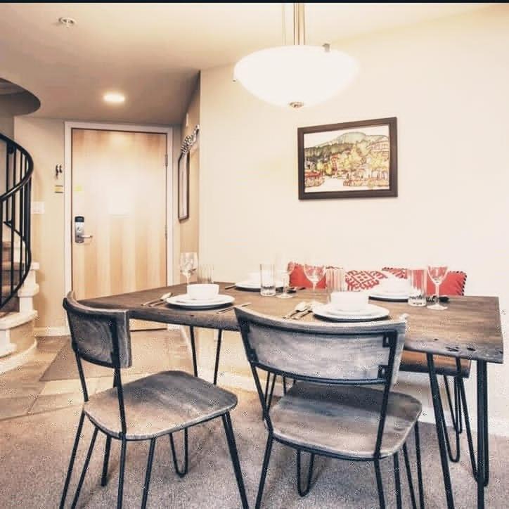 R & R Retreat Luxury Condo Γουίστλερ Εξωτερικό φωτογραφία